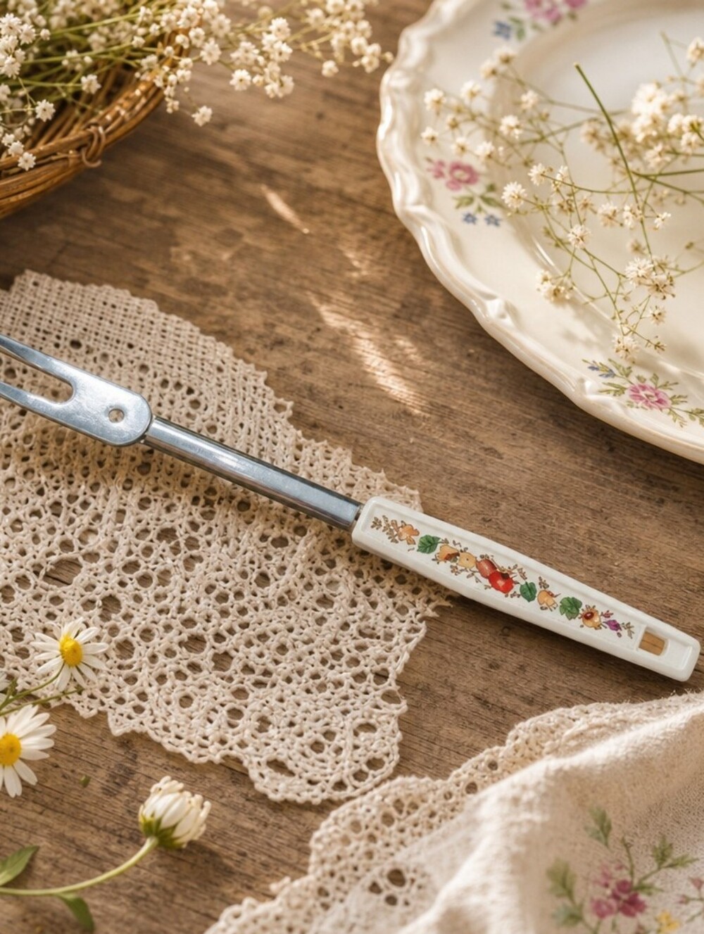 🍅 Vintage Corning Ware “Spice of Life” Carving Fork